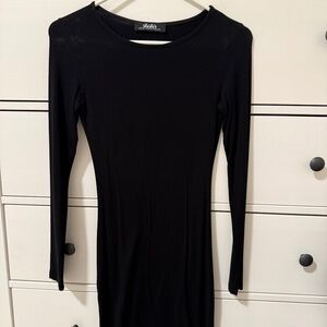 Short black lulu’s dress